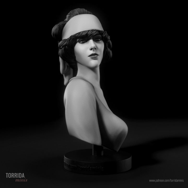 Female Bust 3 - Torrida Minis - Dark Forge Arts
