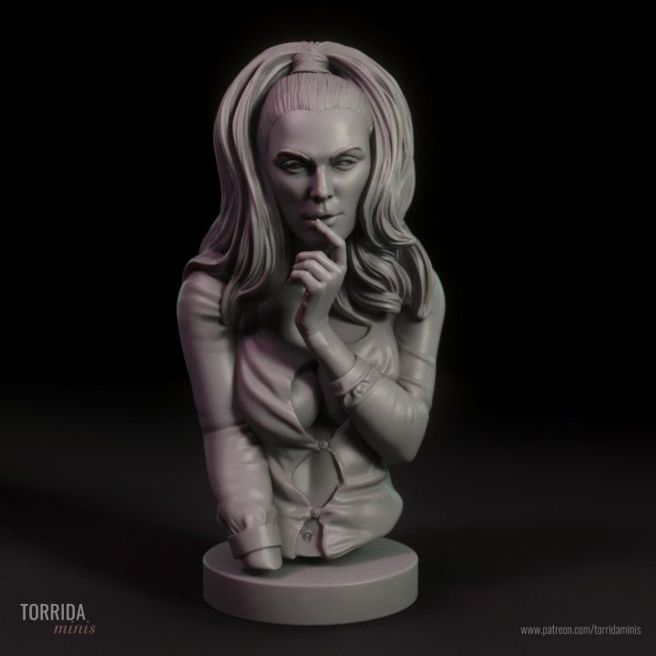 Female Bust 4 - Torrida Minis - Dark Forge Arts