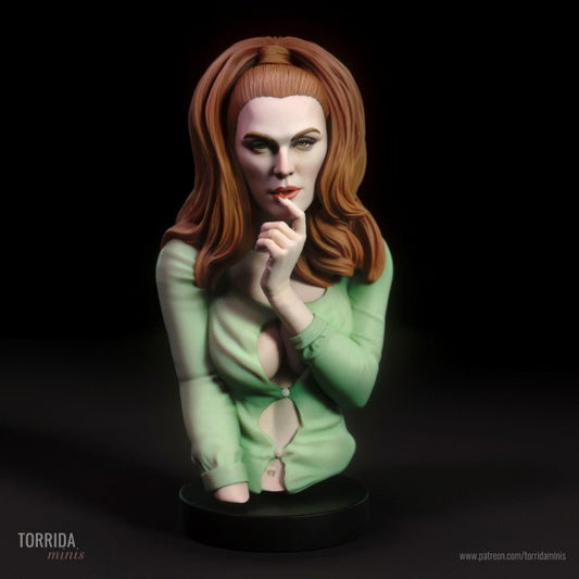 Female Bust 4 - Torrida Minis - Dark Forge Arts