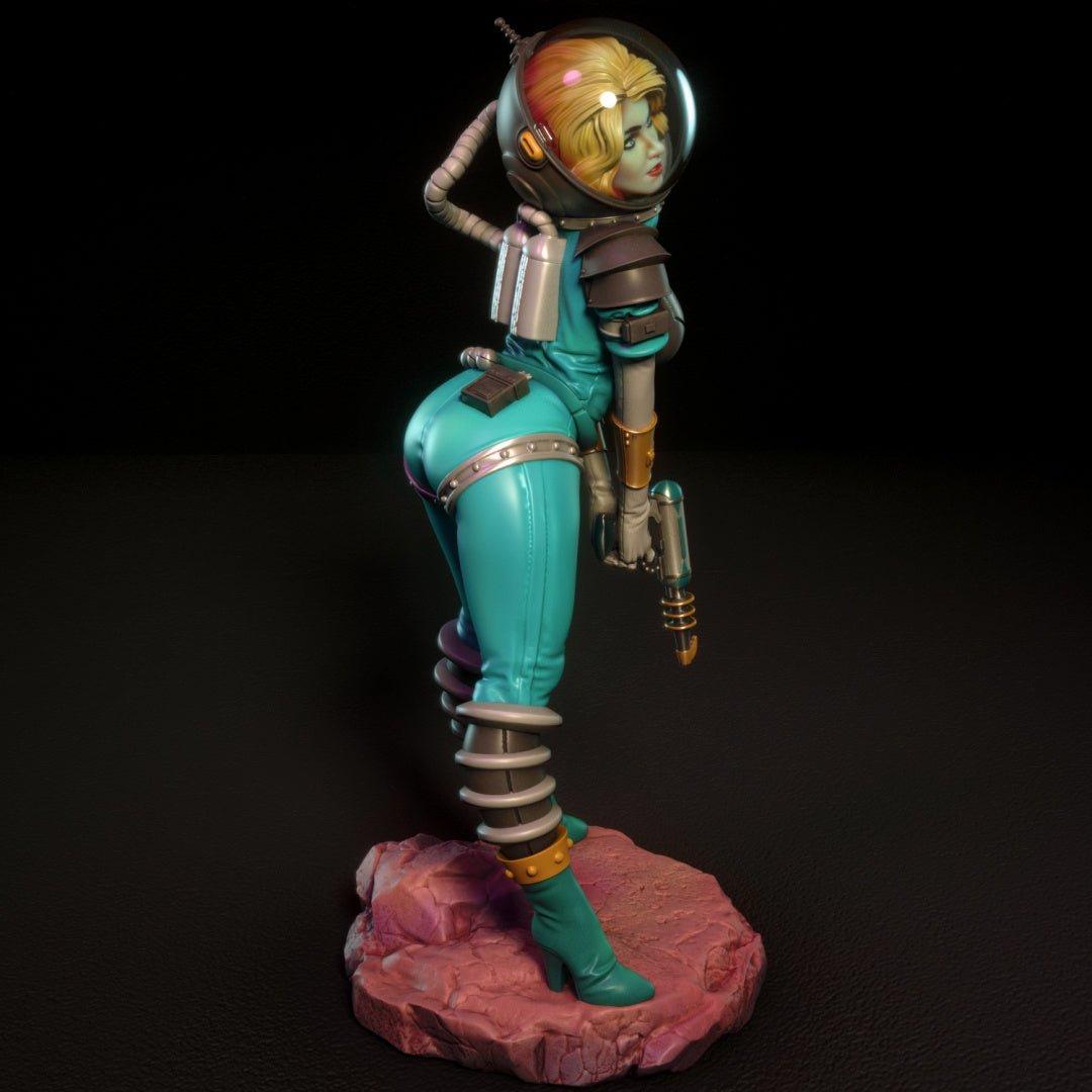 Janet - Torrida Minis - Dark Forge Arts