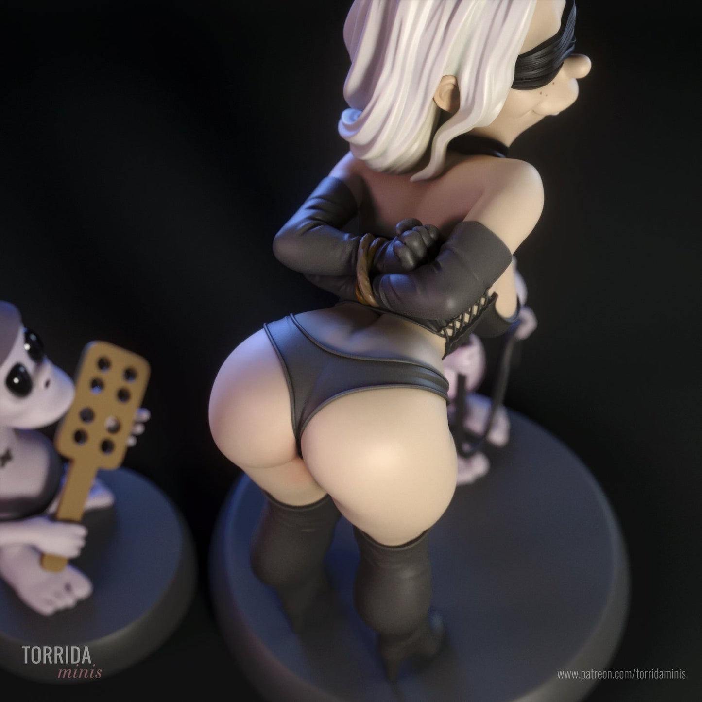 Queen Bean - Torrida Minis - Dark Forge Arts
